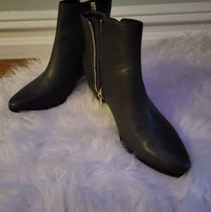Women booties